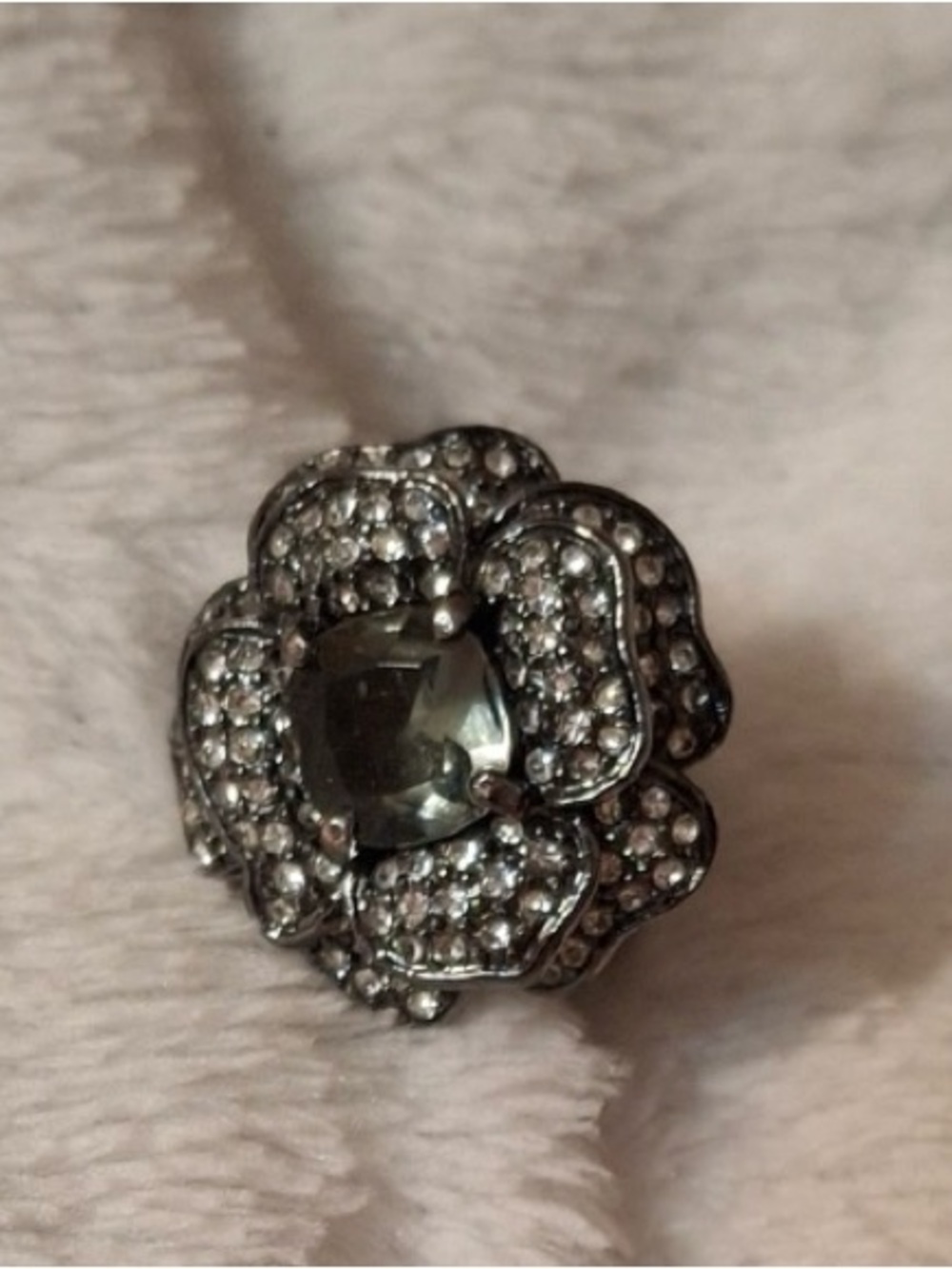 Stella & Dot Floral Pave Set Crystal Ring